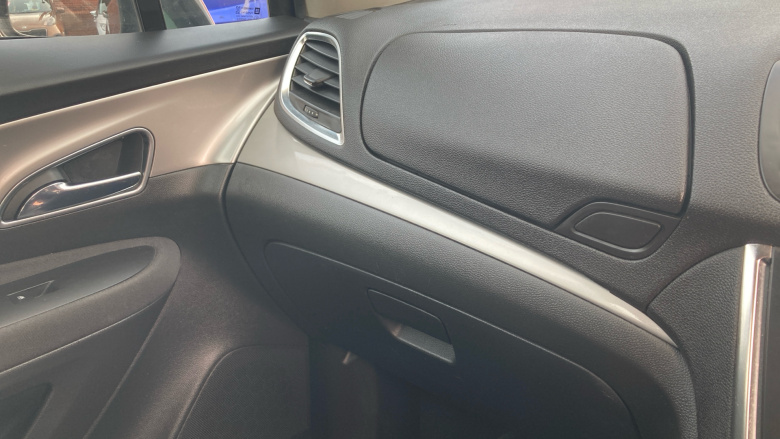 Vauxhall Mokka 1.6i Exclusiv 5dr Petrol Hatchback